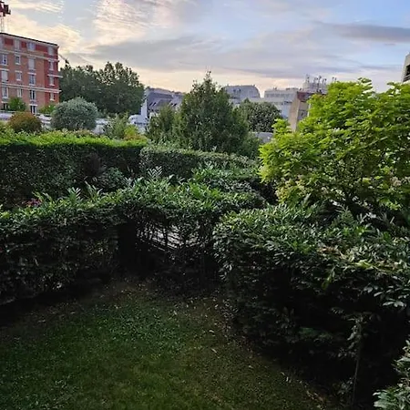 Appartement - 2p Avec Balcon *